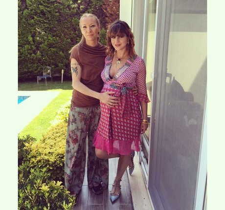 Demet Yoruc sexy star pic