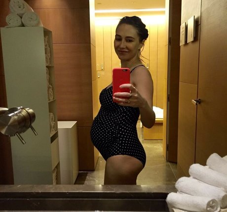 Carice Van Houten star xxx img