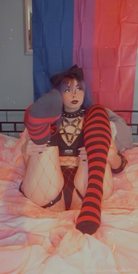 pastelwhxre thumbnail