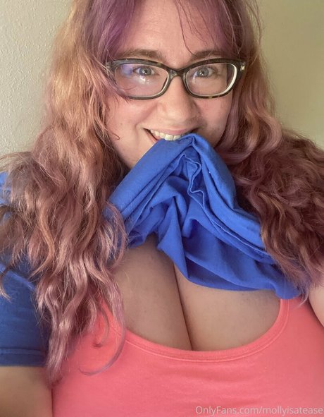mollyisatease pornstar image