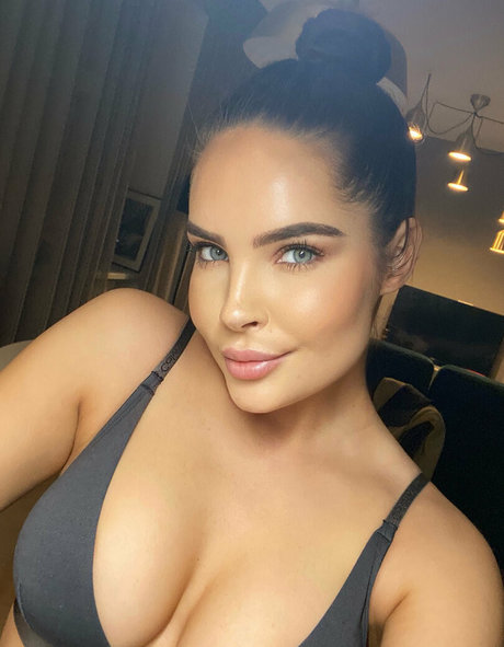 kalmanbaby art actress galleries