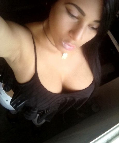 Nohely Guilarte beautiful star pics