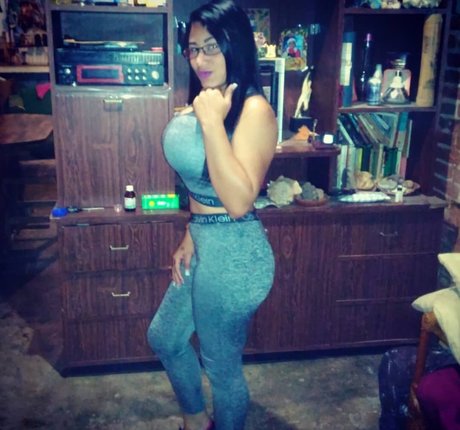 Nohely Guilarte pornstar hot photo