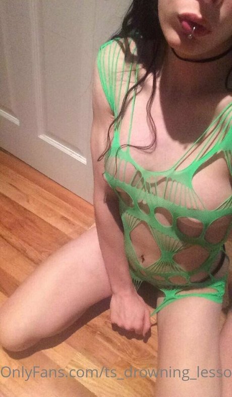 ts drowning lessons sexy model images