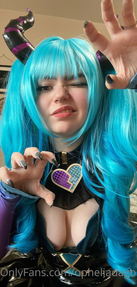 onlineevie model sexy photo