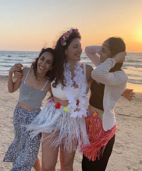 Hadar Simon high quality model pictures