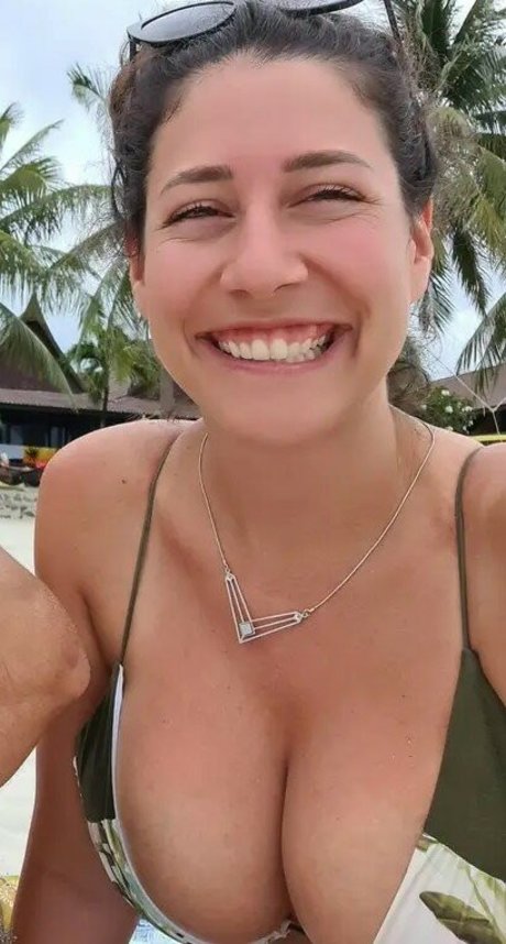 Hadar Simon sexy star img