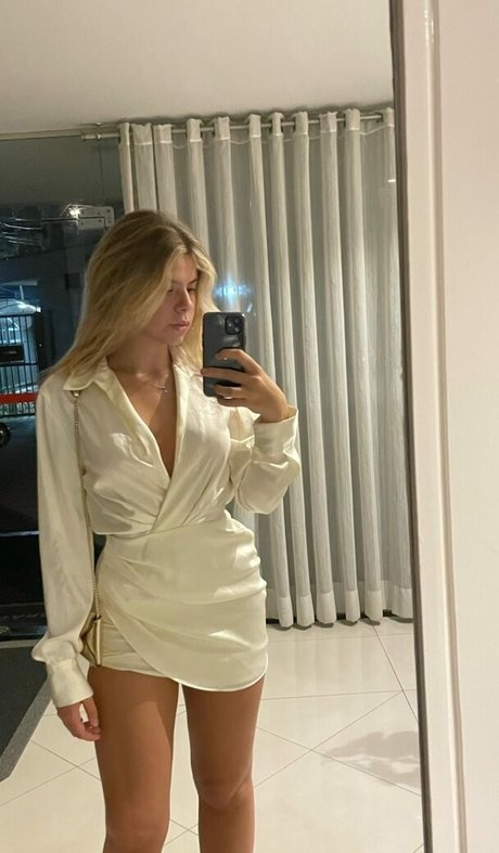 _lauraperis exclusive pornstar galleries