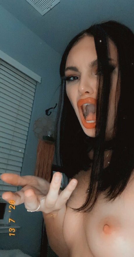 Babygunk model exclusive picture