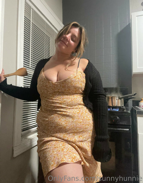 Sunnyhunnie star nudes img