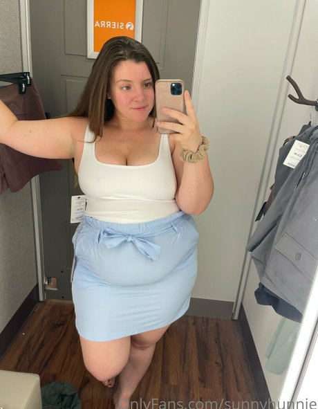 Sunnyhunnie model high quality pics