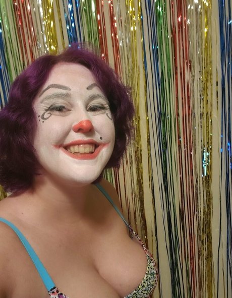 clowndivax nude star photos