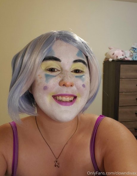 clowndivax star nude photos