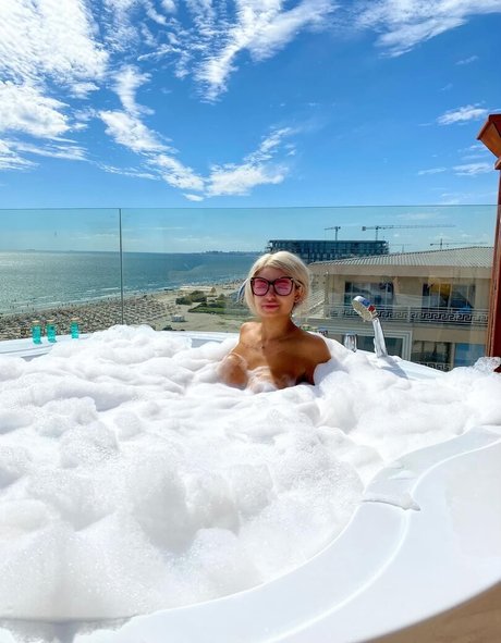 Sabrinabarbie star art images