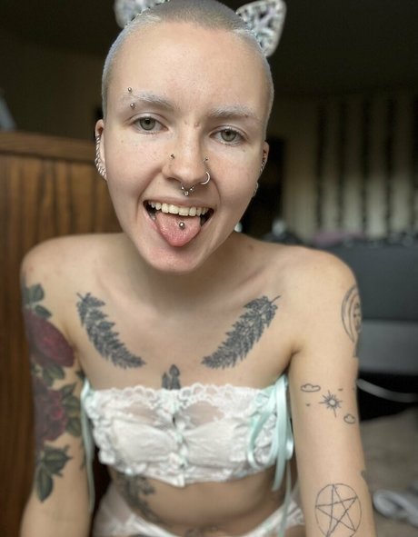 onlyfaery pornstar naked pics