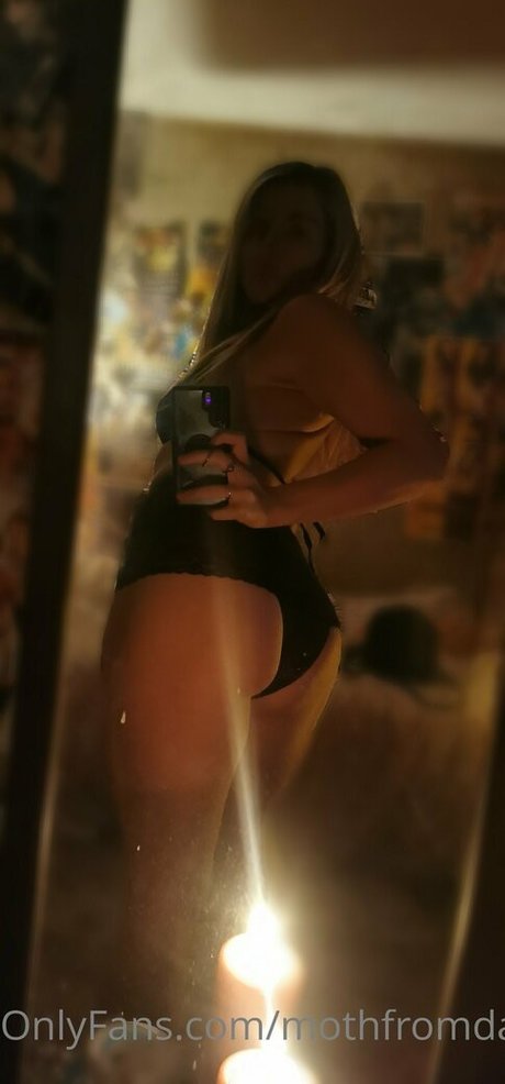 mothfromdaflats xxx model photo