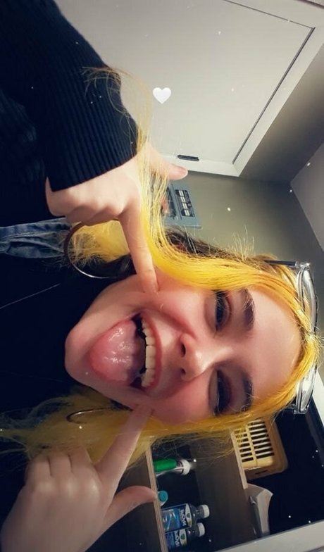 art1stdotz adult model photos