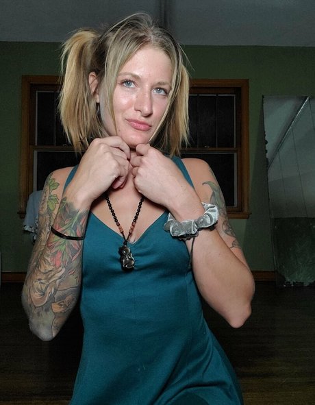 mikaylarainesfans pornstar free pic