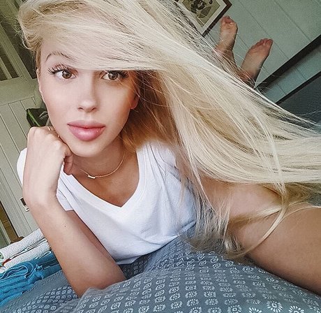 Maria Domark erotic pornstar pics