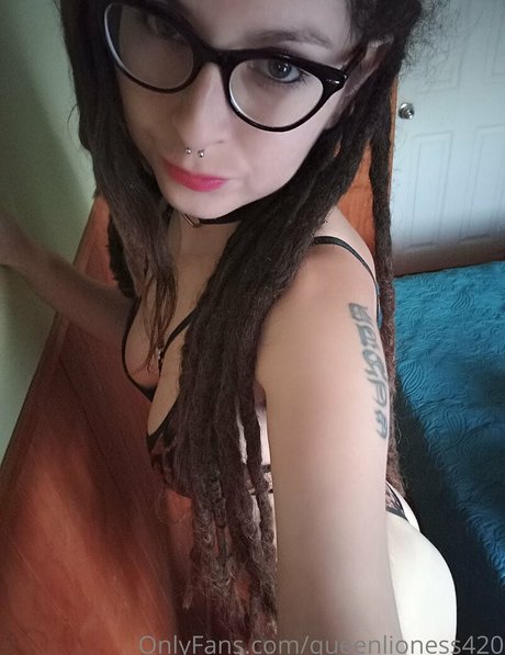 queenlioness420 adult actress image