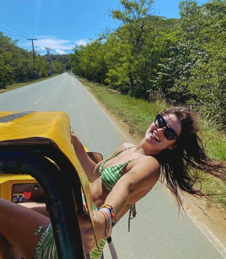 Mariana Nery model free img