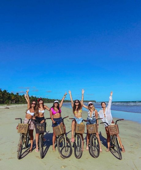 Mariana Nery model free image