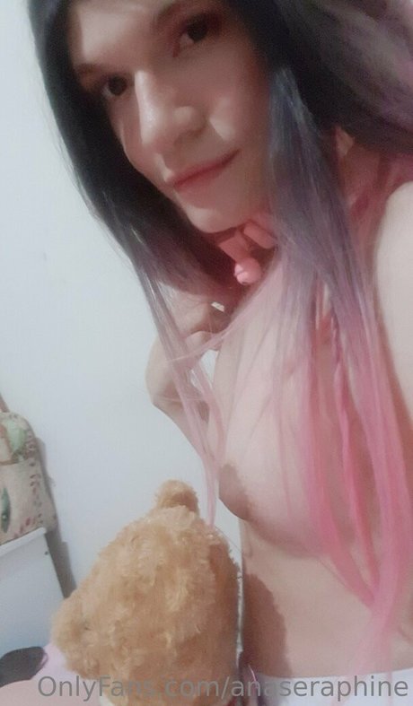 anaseraphine model naked img