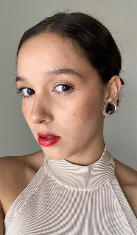 Balegat model erotic archive