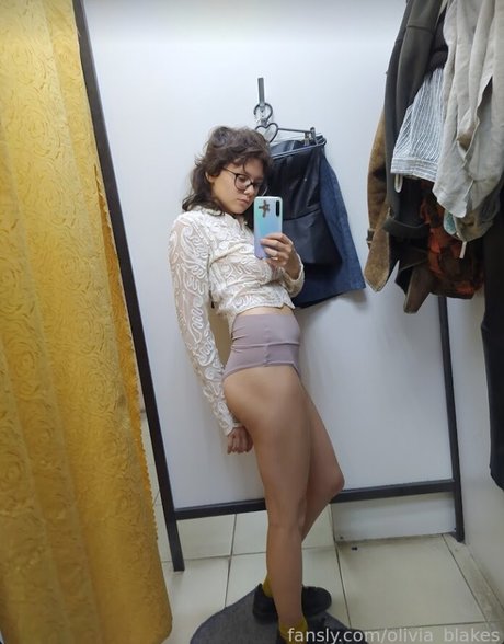 Olivia Blakes pretty actress picture