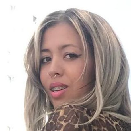 BrunaSantos profile pic