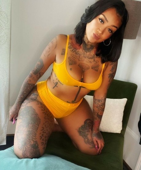 Donna Lombardi perfect pornstar pictures