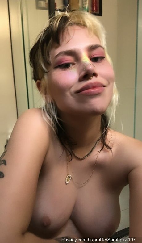 Isabella pizi star gallery