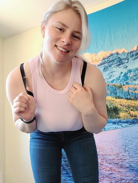 Asiri Ocean model perfect photo