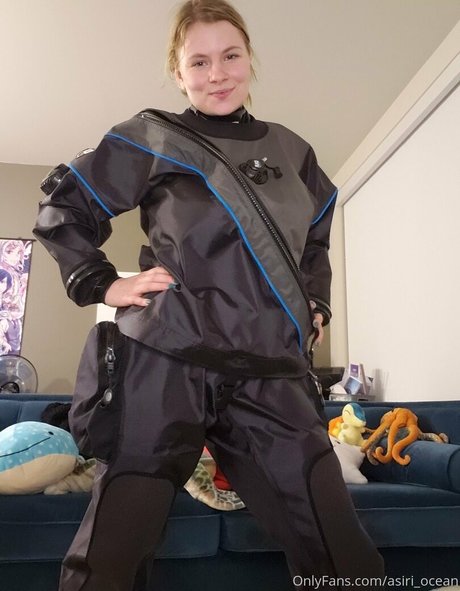 Asiri Ocean sexy model gallery