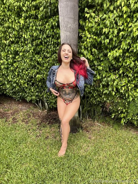 Tianna 02 beautiful model picture