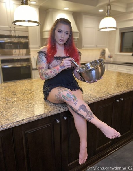 Tianna 02 adult model pictures
