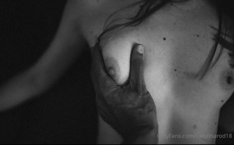 Carolina Rodrigues nude model picture