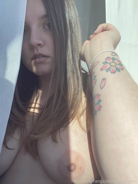 Katie and Rose Anders star xxx pics