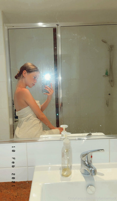 Onlyfanswmadi model top gallery