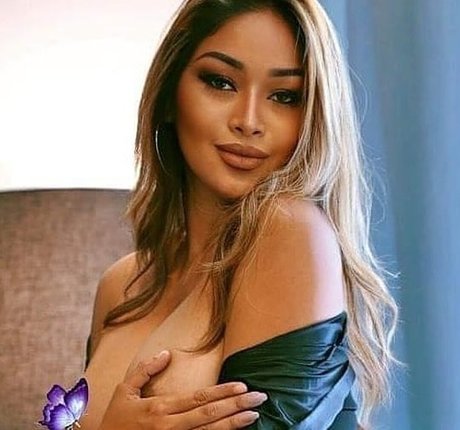 emmysuksomdan hot model images