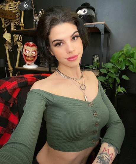 ellathrasher model hd pics