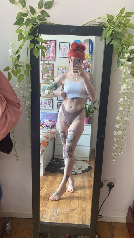 Foxxtailz erotic pornstar photos