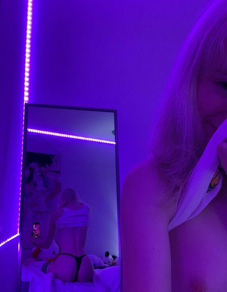 Demonbvby adult star photos