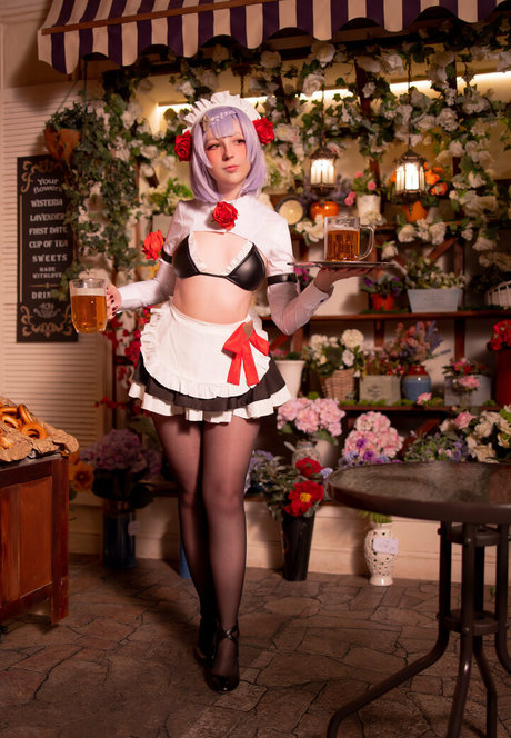 FrauRin adult model pic