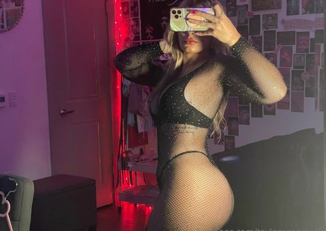 taylorwrenmarie pornstar erotic images