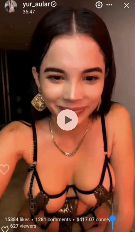 Yurgenis Aular naked pornstar image