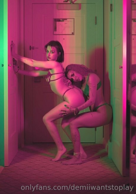 Demii Starr model free pics