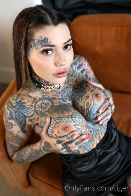 Tigerlilly star xxx gallery
