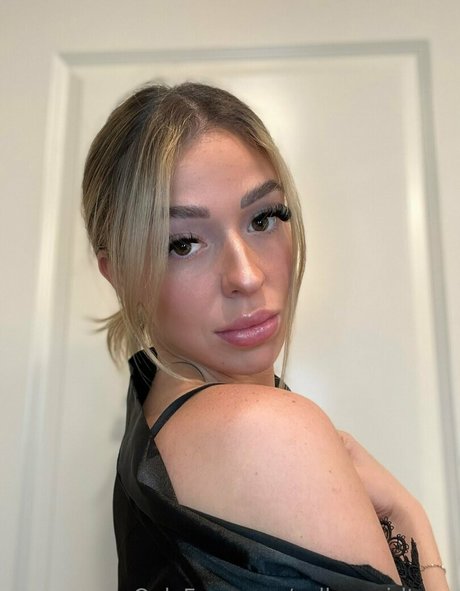 Gymteen erotic star pictures