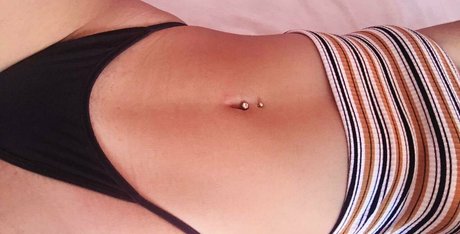 Rullanizq model nude gallery